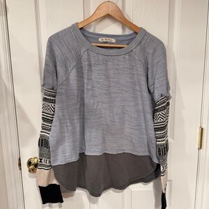 We‎ The Free by Free People Medium Gray Pattern Sleeve Knit Top Boho Pullover